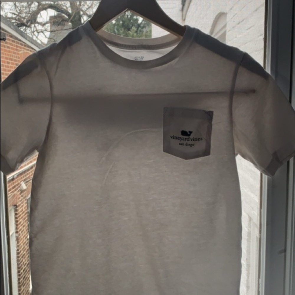 White vineyard vines San Diego T-shirt